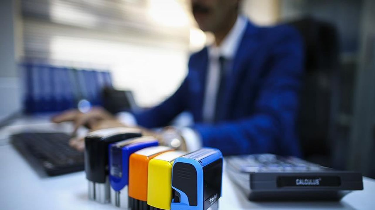 KDK’dan Milyonlarca Kamu Çalışanını İlgilendiren Emsal Karar: Bayram Tatili Yıllık İzninizden Düşürülemeyecek!