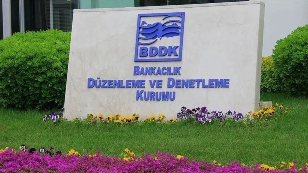 Bankacılık sektöründe kredi hacmi 25,6 trilyon TL’yi aştı